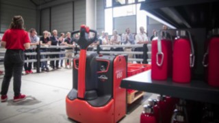 The Pallet Truck T16 L from Linde at WoMH 2022.