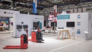 Linde connect:charger bei der World of Material Handling 2022.