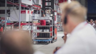 Der Kommissionierer V modular von Linde Material Handling auf der WoMH 2022.